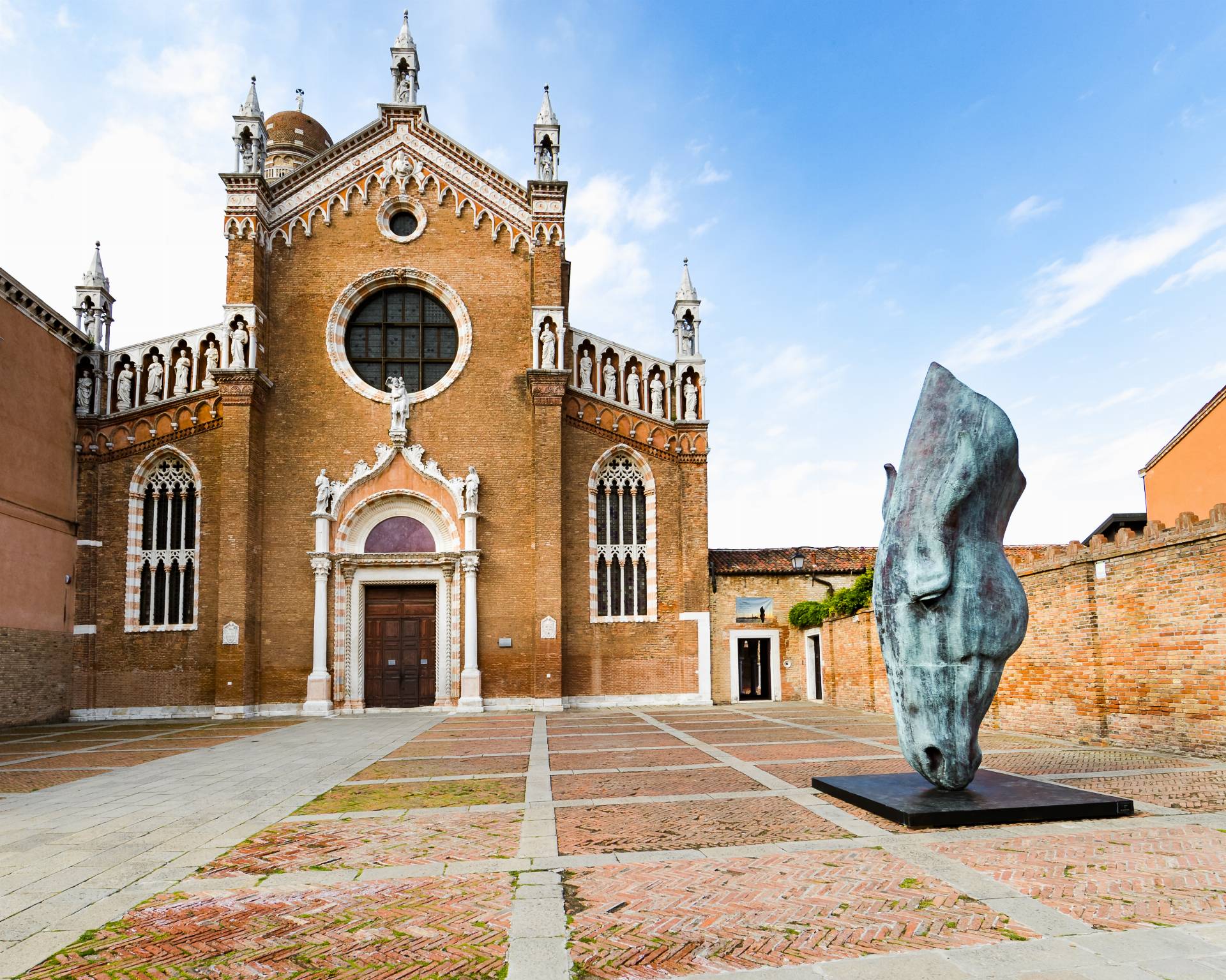 Il viaggio al Chiostro della Madonna dell