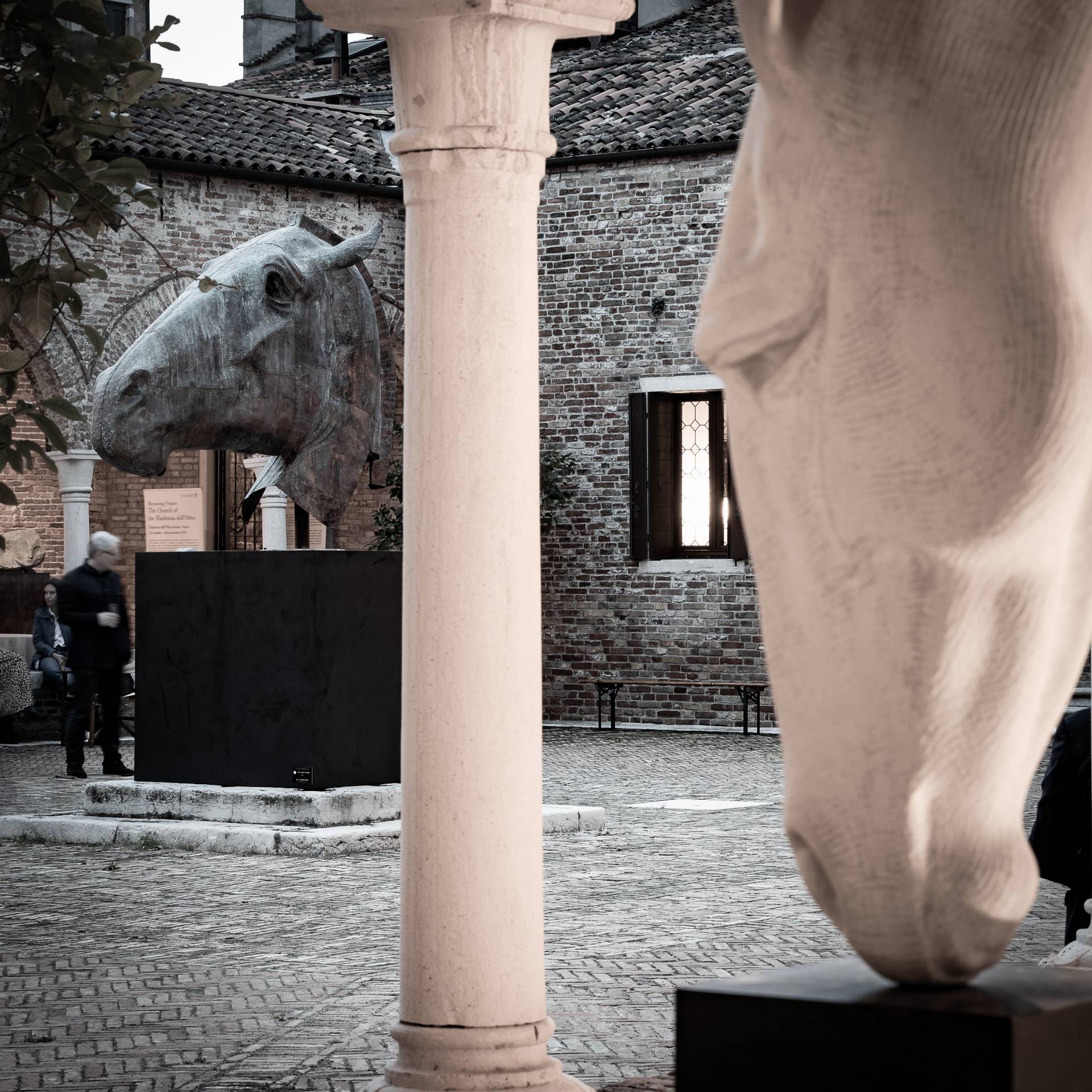 Le statue del Chiostro della Madonna dell
